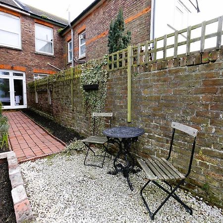 Quirky Spacious Ground Floor Victorian Garden Flat Worthing Dış mekan fotoğraf